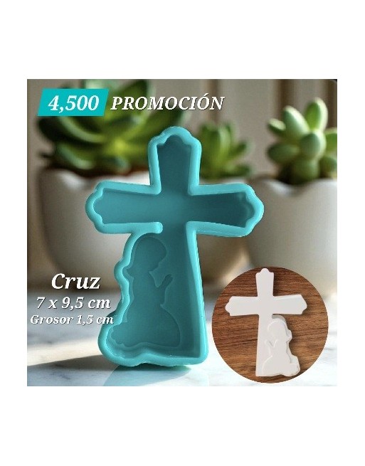 Cruz con Niña Rezando