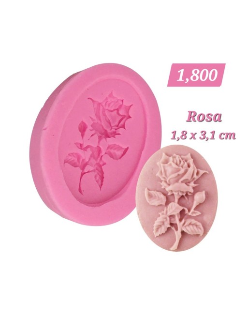 Rosa con hojas
