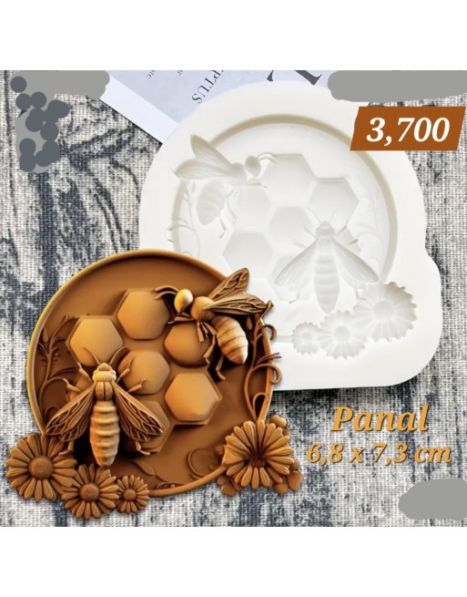 Panal con abejas